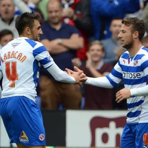 Sky Bet Championship Framed Print Collection: Sky Bet Championship : Reading v Watford