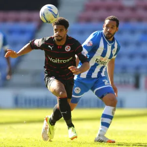 Sky Bet Championship Photographic Print Collection: Sky Bet Championship : Wigan Athletic v Reading