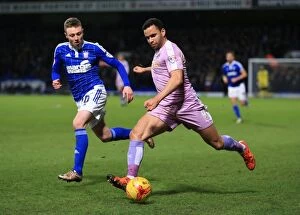 Ipswich Town v Reading Collection: Battle for the Ball: Freddie Sears vs. Hal Robson-Kanu - Ipswich Town vs