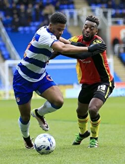 Images Dated 9th April 2016: Battle for the Ball: McCleary vs. Maghoma in the Intense Sky Bet Championship Clash at Reading's