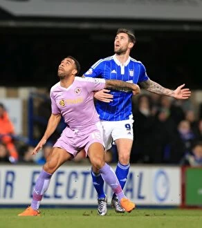 Ipswich Town v Reading Collection: Battle for the Ball: Murphy vs. Ferdinand in the Intense Sky Bet Championship Clash between