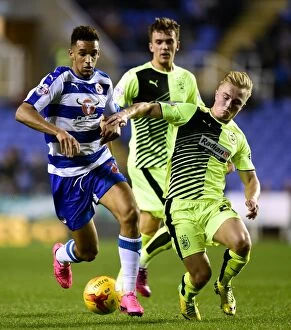 Images Dated 3rd November 2015: Battle for the Ball: Nick Blackman vs. Kyle Dempsey - Reading FC vs