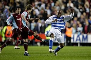 Images Dated 12th May 2009: Championship Play-Off Showdown: Reading vs Burnley, May 12, 2009