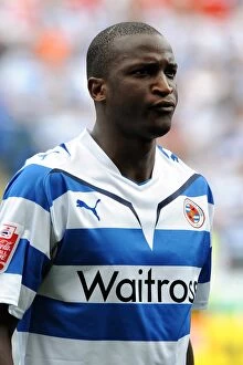 Images Dated 8th August 2009: Championship Showdown: Reading FC vs Nottingham Forest - Kalifa Cisse in Action