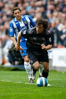 Images Dated 26th April 2008: Clash in the Barclays Premiership: Wigan vs. Reading, April 2008