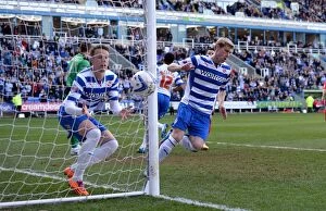 Images Dated 29th March 2014: Clash of the Contenders: Reading FC vs Huddersfield (2013-14) - Sky Bet Championship