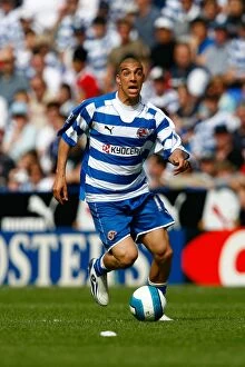 Images Dated 3rd May 2008: Clash of the Titans: Reading FC vs. Tottenham Hotspur - Barclays Premiership Battle (May 3, 2008)