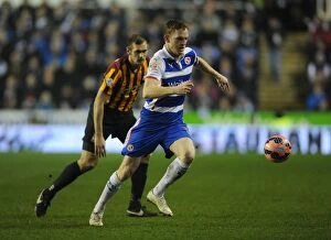 Images Dated 16th March 2015: FA Cup Quarter-Final Replay: Reading's Alex Pearce vs Bradford City's James Hanson - A Tactical