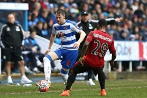 Images Dated 20th February 2016: Fifth Round FA Cup Showdown: Reading FC vs. West Bromwich Albion at Madejski Stadium