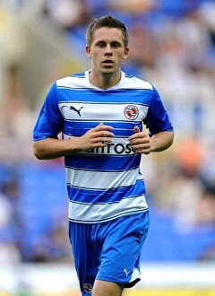 Images Dated 27th July 2010: Gylfi Sigurdsson in Action: Reading FC vs. Wolverhampton Wanderers - Pre-Season Thriller at