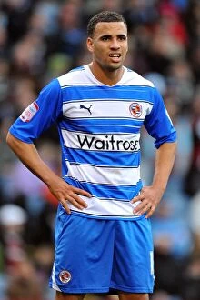 Images Dated 23rd October 2010: Hal Robson-Kanu in Action: Championship Battle at Turf Moor - Reading vs. Burnley