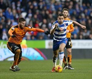 Images Dated 6th February 2016: Intense Action: Hal Robson-Kanu vs. Matt Doherty in Reading vs. Wolves, Sky Bet Championship Clash