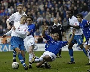 Images Dated 25th March 2006: Ivar Ingimarsson goes for goal