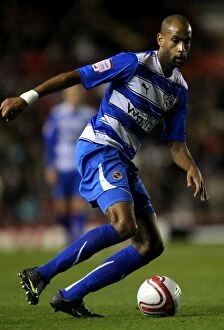 Images Dated 19th October 2010: Jimmy Kebe in Action: Reading FC vs. Bristol City, Npower Championship, Ashton Gate