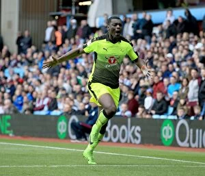 Images Dated 15th April 2017: Joseph Mendes Scores Reading's Second Goal at Villa Park