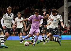 Images Dated 24th October 2015: Lucas Piazon in Action: Reading FC vs Fulham, Sky Bet Championship - Craven Cottage