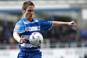 Images Dated 31st March 2006: March Madness at Madejski: Kevin Doyle's Thrilling 1-1 Stalemate Against Wolves in