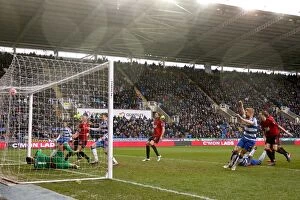 Images Dated 20th February 2016: Passionate Soccer Showdown: Reading FC vs. West Bromwich Albion