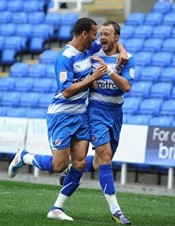 Images Dated 25th April 2011: Reading FC: Noel Hunt and Hal Robson-Kanu Celebrate First Goal Against Sheffield United at
