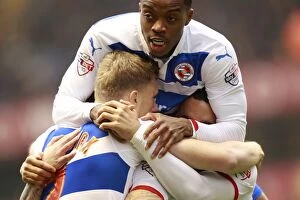 Images Dated 7th February 2015: Reading FC: Pavel Pogrebnyak and Teammates Celebrate Thrilling Goal Against Wolverhampton