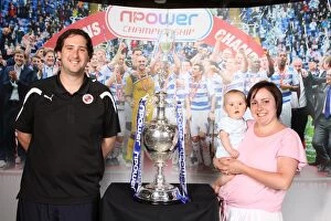 Images Dated 27th May 2012: Reading FC: Unforgettable Moments - 2012 Trophy Celebration with Fans
