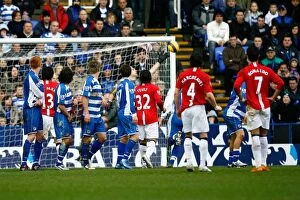 Images Dated 19th January 2008: Reading FC vs Manchester United: A 2007-08 Barclays Premiership Showdown
