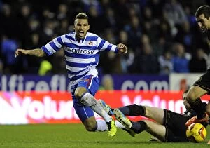 Images Dated 21st December 2013: Reading FC vs Wigan Athletic: 2013-14 Sky Bet Championship Clash