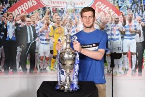 Images Dated 27th May 2012: Reading FC's Unforgettable Triumph: Celebrating the 2012 Fans' Trophy