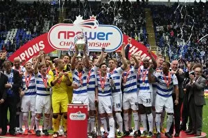 Images Dated 29th April 2012: Reading Promotion Parade