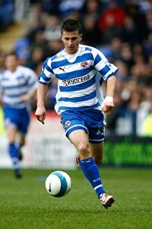 Images Dated 8th March 2008: Reading vs Manchester City: Barclays Premiership Clash - 8th March 2008