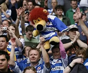 Images Dated 23rd April 2007: Royals Fans celebrate another goal at the Reebok Stadium