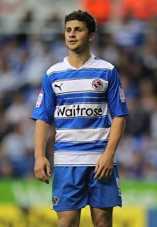Images Dated 13th May 2011: Shane Long in Action: Reading vs. Cardiff City - Npower Championship Play-Off Semi-Final First Leg