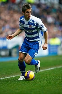 Images Dated 19th January 2008: Showdown in the Premier League: Reading FC vs Manchester United, 2007-08