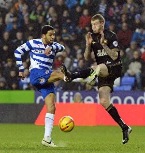 Images Dated 21st December 2013: Showdown in the Sky Bet Championship: Reading FC vs Wigan Athletic (2013-14)