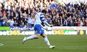 Images Dated 1st March 2014: Sky Bet Championship 2013-14: Reading FC vs Yeovil - Clash of the Championship