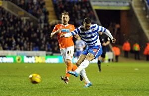 Images Dated 28th January 2014: Sky Bet Championship 2013-14: Reading FC vs Blackpool Clash