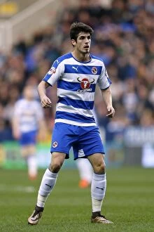 Reading v Brentford Collection: Sky Bet Championship Showdown: Reading FC vs Brentford - Lucas Piazon's Action-Packed Performance