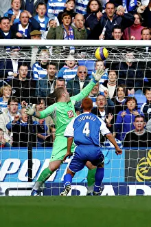 Steve Sidwell scores to make it 2-1