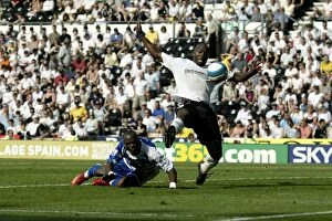 Images Dated 11th May 2008: Thrilling Showdown: Derby County vs. Reading - Deciding Fate in Barclays Premiership 2007/08